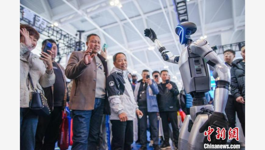 2025澳门特马开奖结果是什么,刀郎武汉演唱会带火周边商圈消费,权威独家讨论与热门话题_黄金版V13.26